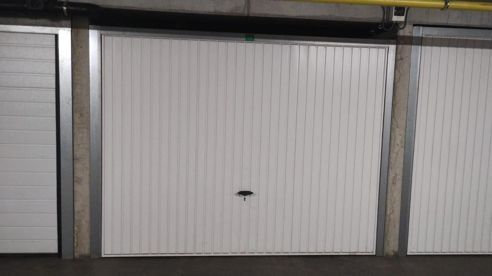 Appartement Met Zeezicht, Zwembad & Garage Ostenda Esterno foto